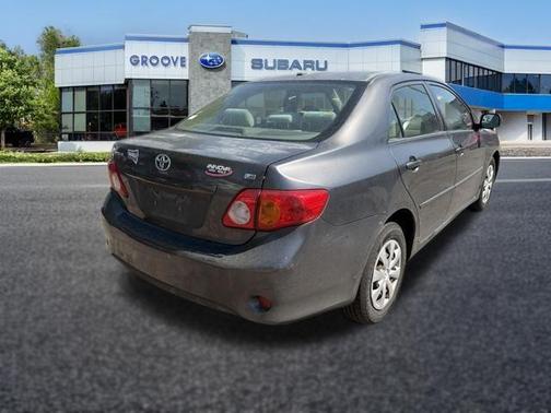 Magnetic Gray Metallic 2009 Toyota Corolla LE