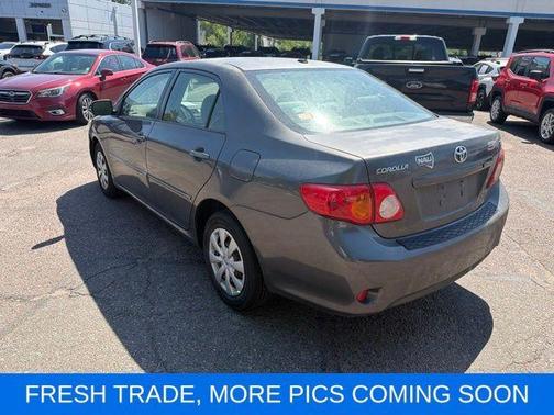Magnetic Gray Metallic 2009 Toyota Corolla LE