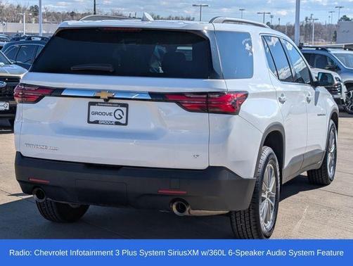 2022 Chevrolet Traverse LT Cloth