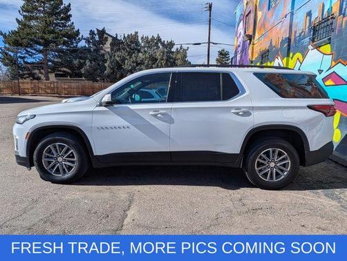 2022 Chevrolet Traverse LT Cloth