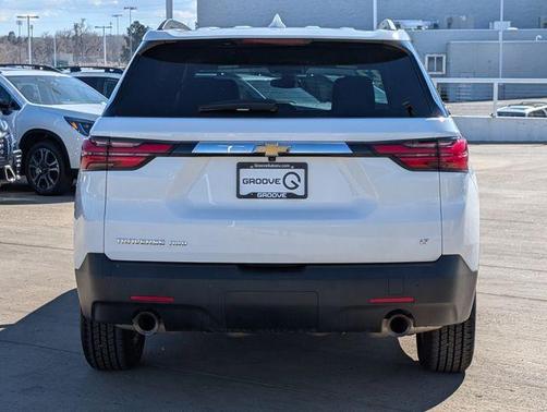 2022 Chevrolet Traverse LT Cloth