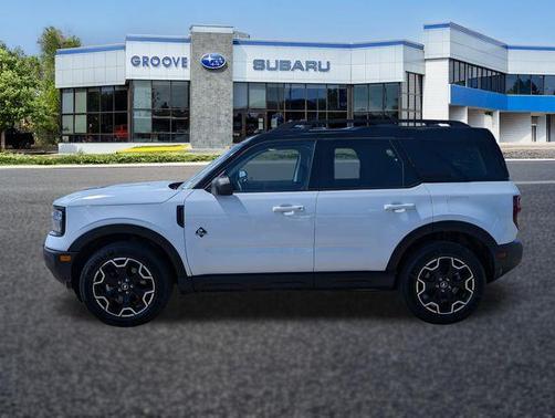 Oxford White 2025 Ford Bronco Sport Outer Banks