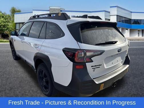Crystal White Pearl 2025 Subaru Outback Wilderness