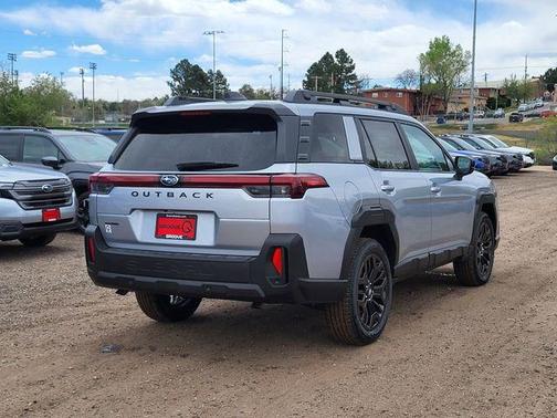 Ice Silver Metallic 2026 Subaru Outback Limited XT