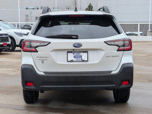 Crystal White Pearl 2025 Subaru Outback Premium