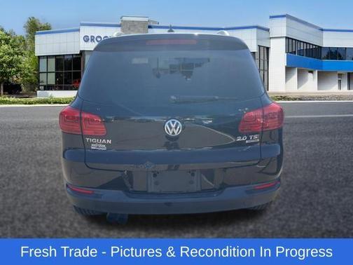 Deep Black 2015 Volkswagen Tiguan 4MOTION Auto SEL