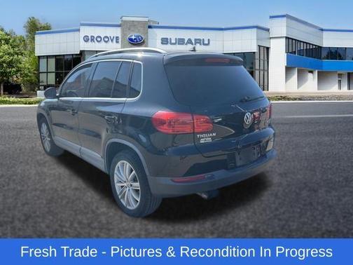 Deep Black 2015 Volkswagen Tiguan 4MOTION Auto SEL
