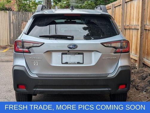 Ice Silver Metallic 2025 Subaru Outback Premium