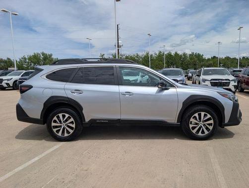 Ice Silver Metallic 2025 Subaru Outback Premium