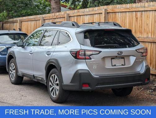 Ice Silver Metallic 2025 Subaru Outback Premium