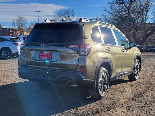 Autumn Green Metallic 2026 Subaru Forester Premium