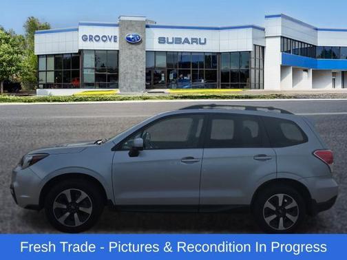 Ice Silver Metallic 2017 Subaru Forester 2.5i Premium