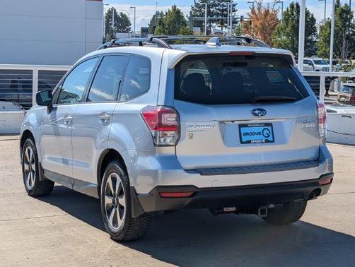 Ice Silver Metallic 2017 Subaru Forester 2.5i Premium