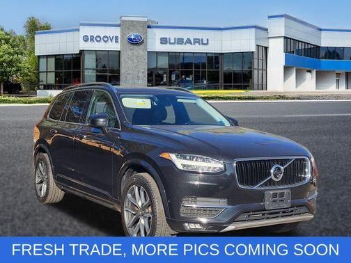 2017 Volvo XC90 T6 Momentum