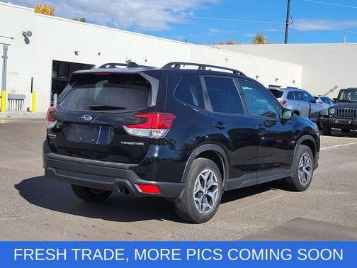 2022 Subaru Forester Premium