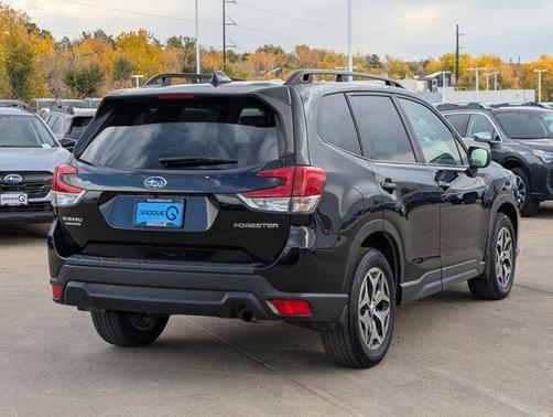 2022 Subaru Forester Premium