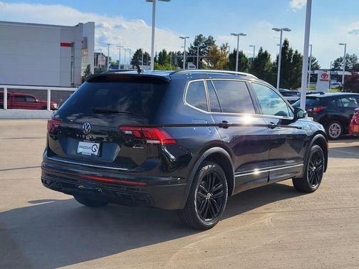 2022 Volkswagen Tiguan 2.0T SE R-Line Black