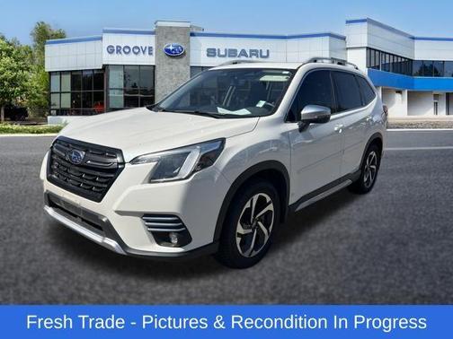Crystal White Pearl 2023 Subaru Forester Touring