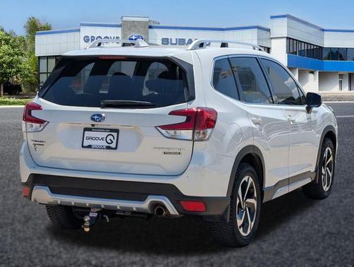 Crystal White Pearl 2023 Subaru Forester Touring