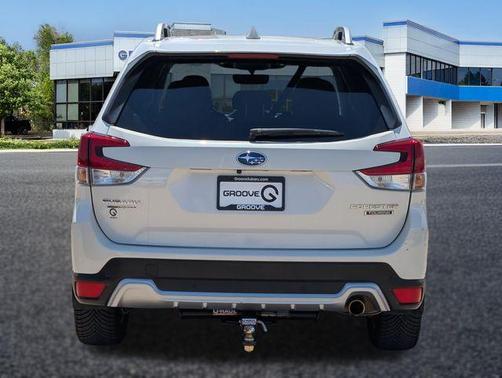 Crystal White Pearl 2023 Subaru Forester Touring