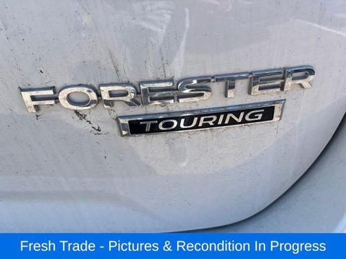 Crystal White Pearl 2023 Subaru Forester Touring
