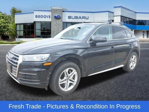 Mythos Black Metallic 2019 Audi Q5 2.0T Premium