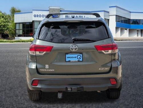 Alumina Jade Metallic 2017 Toyota Highlander XLE
