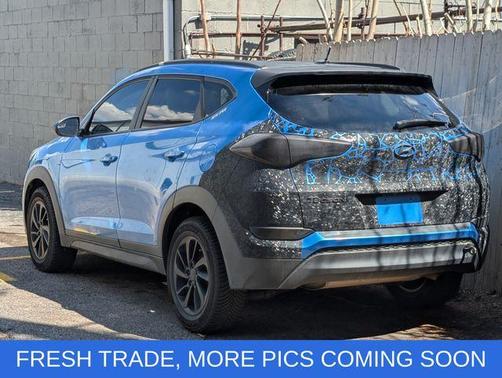 Caribbean Blue 2017 Hyundai TUCSON SE