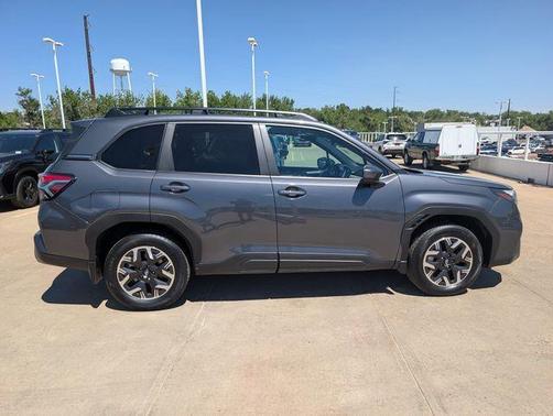 Magnetite Gray Metallic 2026 Subaru Forester Premium