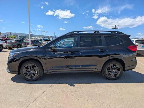 Crystal Black Silica 2024 Subaru Ascent Onyx Edition Limited