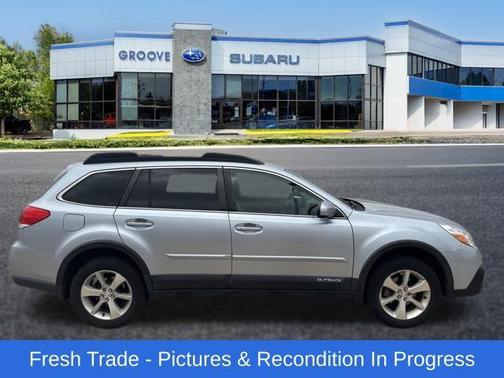 Ice Silver Metallic 2014 Subaru Outback 2.5i Limited