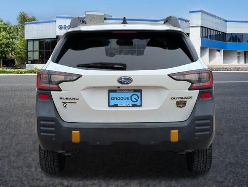Crystal White Pearl 2023 Subaru Outback Wilderness