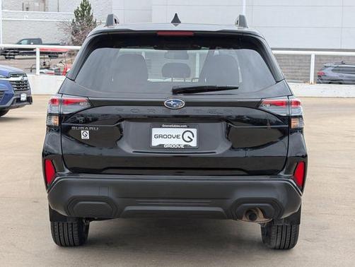 Crystal Black Silica 2025 Subaru Forester Premium