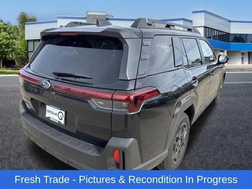 Crystal Black Silica 2026 Subaru Outback Limited