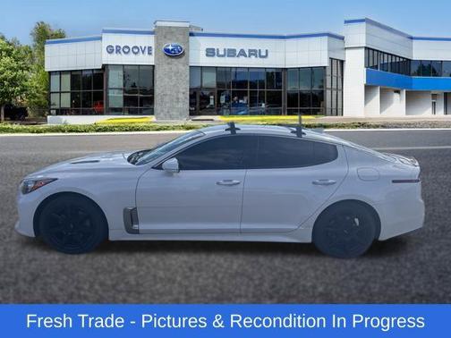 Snow White Pearl 2019 Kia Stinger Base