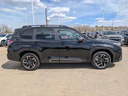 Crystal Black Silica 2025 Subaru Forester Limited