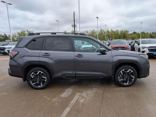 Magnetite Gray Metallic 2026 Subaru Forester Limited