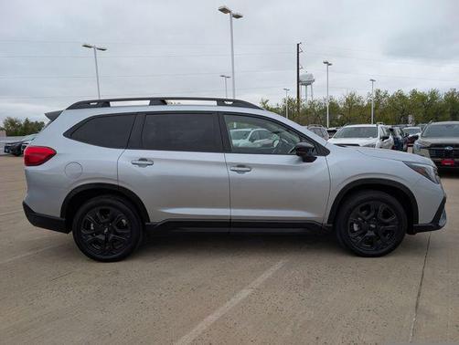 Ice Silver Metallic 2025 Subaru Ascent Onyx Edition Touring