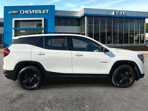 2022 GMC Terrain AT4