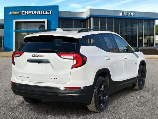 2022 GMC Terrain AT4
