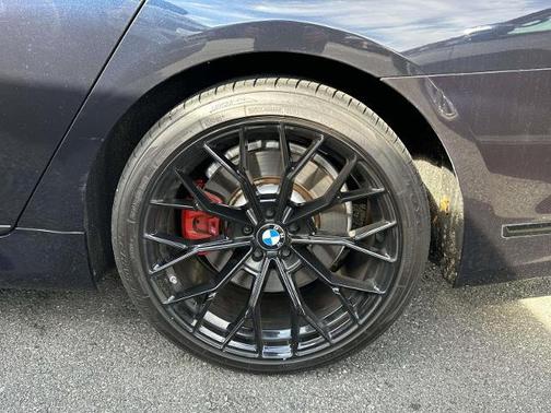 2021 BMW 750 i xDrive