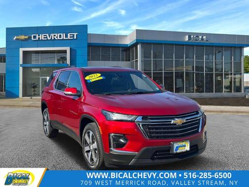 2022 Chevrolet Traverse LT Leather