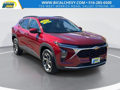 2025 Chevrolet Trax LT