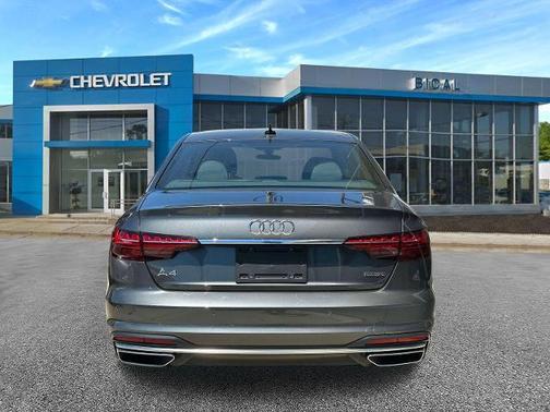 2024 Audi A4 45 S line quattro Premium