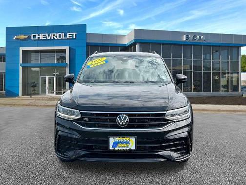 2022 Volkswagen Tiguan 2.0T SE R-Line Black