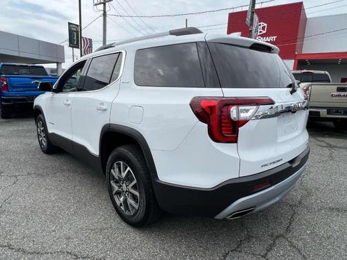 2022 GMC Acadia SLE