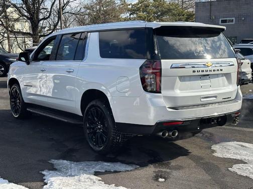 2024 Chevrolet Suburban Premier