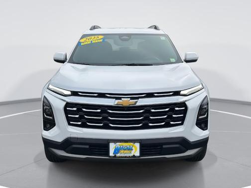 White 2025 Chevrolet Equinox LT