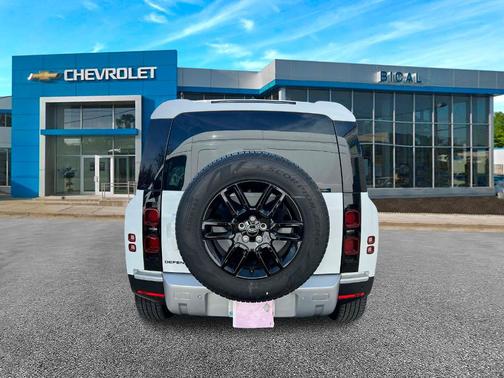 2024 Land Rover Defender P300