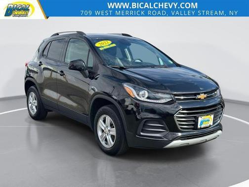 Black 2022 Chevrolet Trax LT